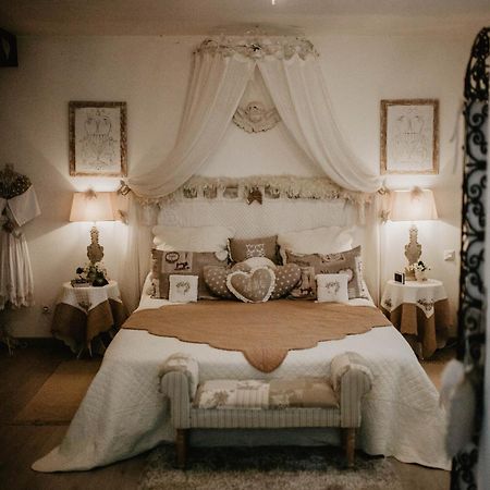 Bed and Breakfast Chez Geraldine Montels  Экстерьер фото